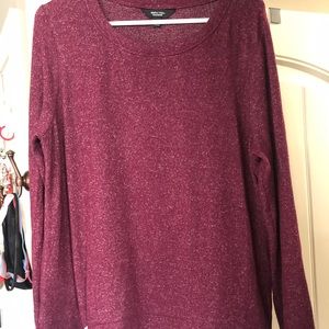 Vera Wang sweater size L burgundy